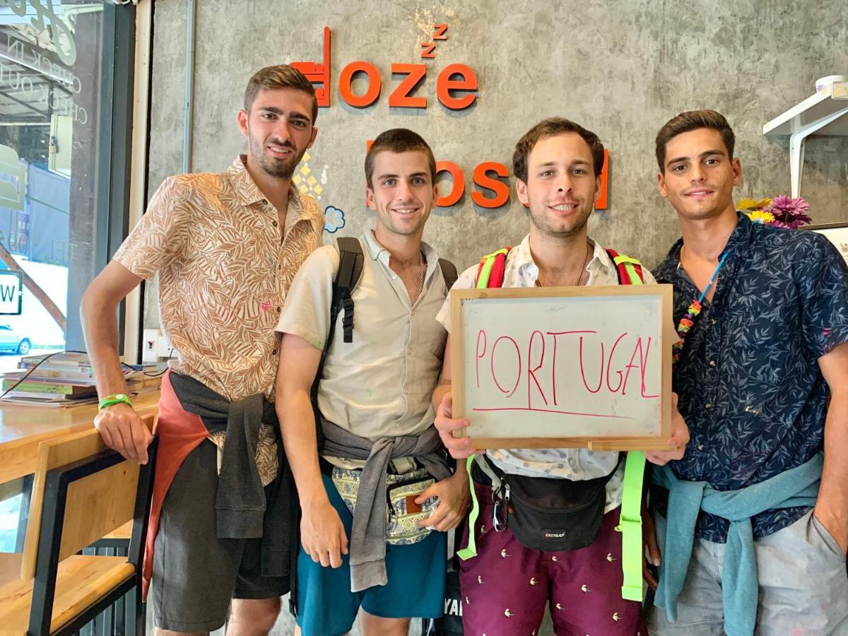 Doze Hostel Chiang Mai Bagian luar foto