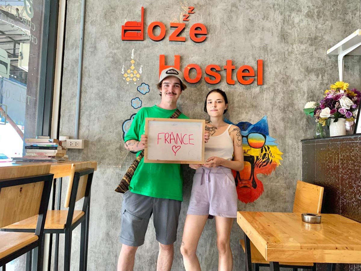 Doze Hostel Chiang Mai Bagian luar foto