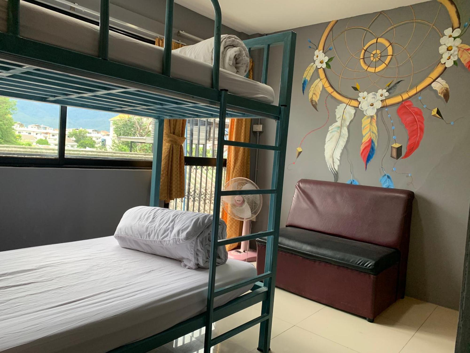 Doze Hostel Chiang Mai Bagian luar foto